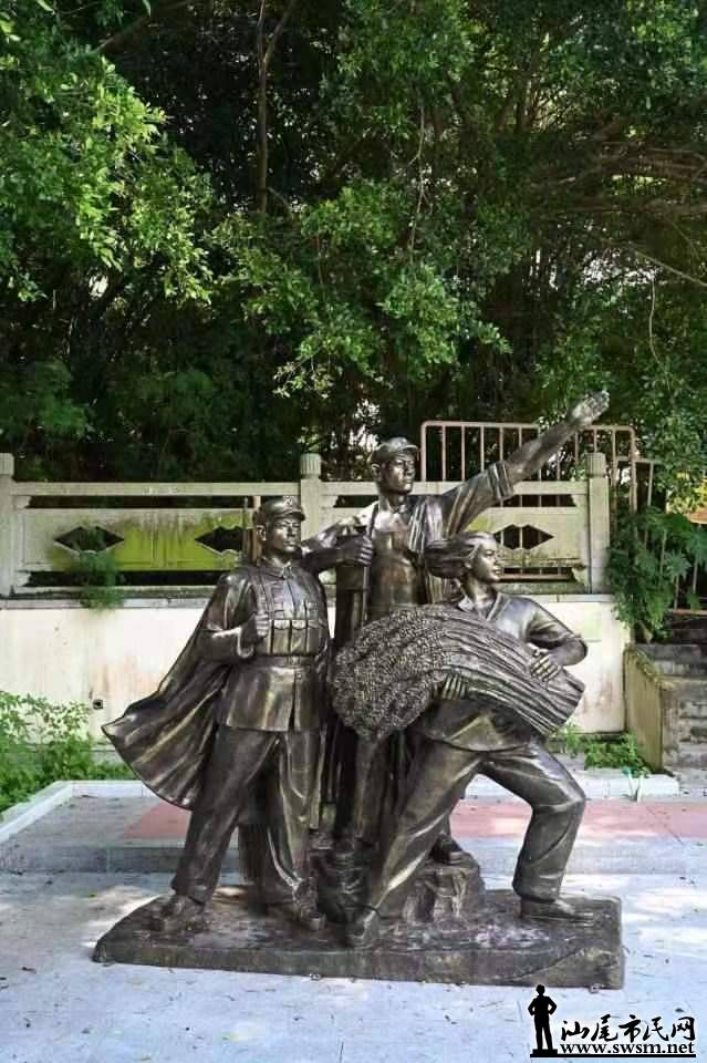 烈士形象雕像（七里香宣传部供图）